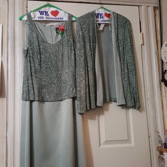 Evening gown Macys - Picture 1 of 5